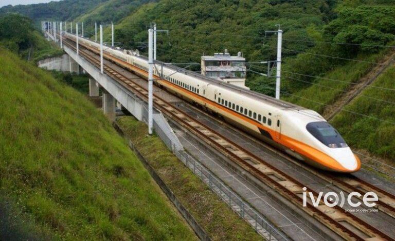 Японд автомат жолоодлогын системтэй хурдны галт тэрэг туршжээ