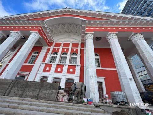 Ч.Эрдэнэпүрэв: Дуурийн театрын засвар дээр гүйцэтгэгчээр орсон бригад ажлаа хаяж явчихаад, мөнгө нэхэж шантаажилсан