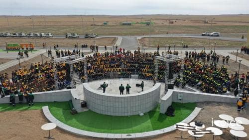 "Эрдэнэс Тавантолгой" ХК:  Гурван мянган уурхайчин 30000 мод тарьлаа