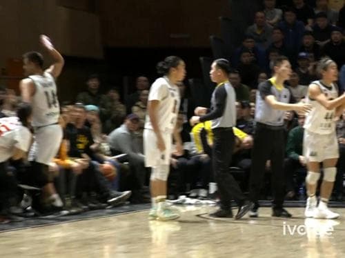 Тоглолтын үеэр зүй бус үйлдэл гаргасан үзэгчийн лигийн тоглолт үзэх эрхийг хязгаарлажээ