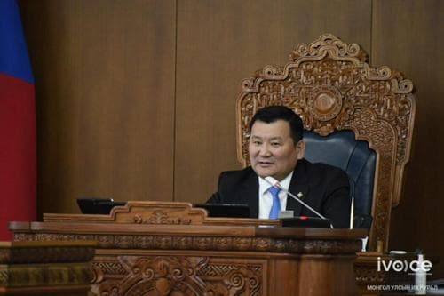 Хуулийн төслүүдийг анхны хэлэлцүүлэгт шилжүүлж, УИХ-ын тогтоолын төслийг батлав