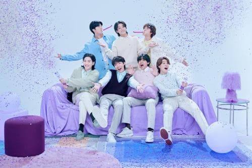 BTS хамтлаг оны сүүлээр бүрэлдэхүүнээрээ эргэн нэгдэнэ