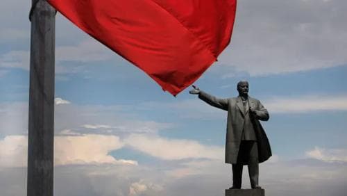 Лениний Төв Ази дахь хамгийн том хөшөөг буулгажээ