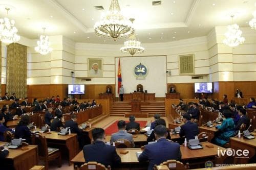 Эзэн богд Чингис хааны эш хөргийг “Их хуралдай” танхимд заллаа