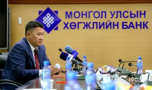 Сангийн сайд Б.Жавхлан зээлийн эргэн төлөлтийг нэг их наяд төгрөгт хүргэх боломжтойг онцлов