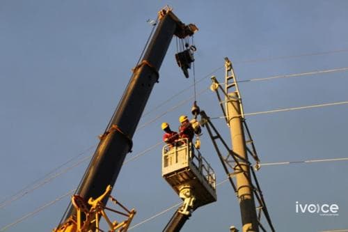 Долоон аймгийн цахилгааны гэмтлийг бүрэн арилгаж, цахилгаан эрчим хүчийг холбожээ