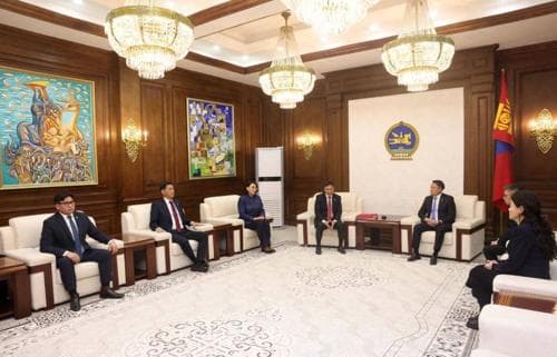 Эрхтэн, эд эс шилжүүлэн суулгах тухай хуулийн төсөл өргөн мэдүүллээ