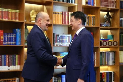 Ерөнхийлөгчийн ивээл дор Нөмрөгийн дархан цаазат газарт тахь нутагшуулах төсөл хэрэгжүүлнэ