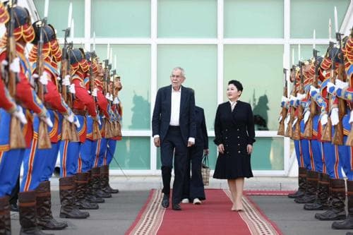 Бүгд Найрамдах Австри Улсын Ерөнхийлөгч Монгол Улсад хүрэлцэн ирлээ