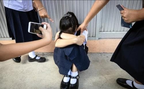 Японд сургуулийн орчны дээрэлхэлт дээд цэгтээ хүрчээ