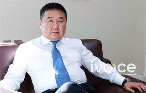 Д.Ганбат: Төрийн ордонд учир битүүлгээр амиа алдсан Г.Батхүү агсны хэрэг дээр гаднаас мөрдөгч урих хэрэгтэй