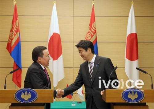 Ц.Элбэгдорж: Хүрэл зүрх хүртэл хайлж, хэлэх үг дутаж байна