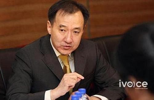 Д.Цогтбаатар: Төрийн ордонд жинсэн өмд, пүүзтэй нэвтэрч болохгүй гэх журмыг өөрчлөх хэрэгтэй