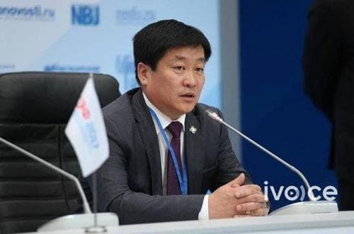 ЗТХ-ийн сайд асан Б.Энх-Амгаланг нүүрсний хэрэгт холбогдуулан яллагдагчаар татжээ