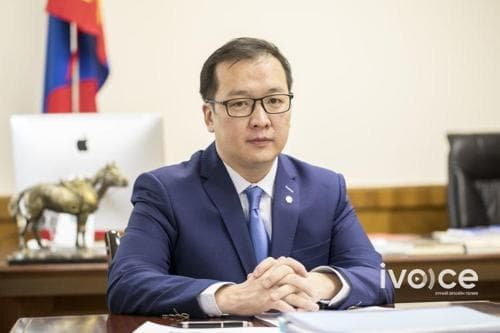 Б.Бат-Эрдэнэ: Хог шороогоо цэвэрлэж, нүхэн жорлонгоос салахыг аймгийн Засаг дарга нарт үүрэг болгосон