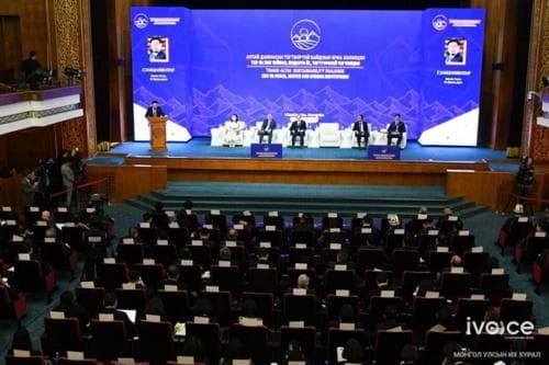 Хоёр дахь удаагийн “Алтай дамнасан тогтвортой байдлын яриа хэлэлцээ” олон улсын чуулга уулзалт эхэллээ