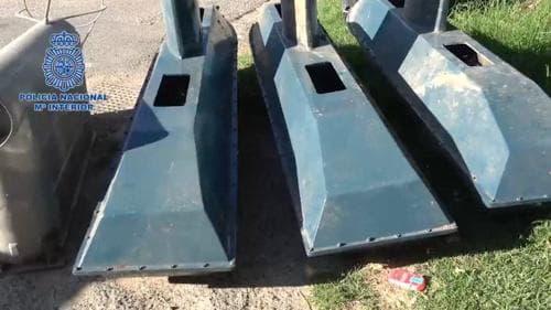 Испани руу усан доор шумбагч дрон ашиглан хар тамхи зөөвөрлөж байжээ