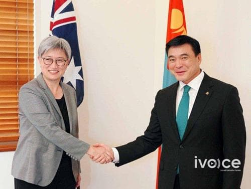 Шадар сайд С.Амарсайхан Австралийн Холбооны Улсын Гадаад хэргийн сайд Пэнни Вонгтой уулзлаа
