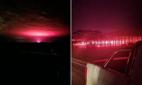 Австралийн нэгэн тосгонд тэнгэр ягаарсан хачирхалтай хэрэг болжээ