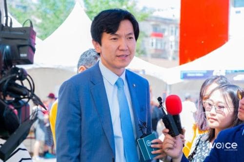 Н.Учрал: Ухрах биш Урагшлах цаг ирлээ