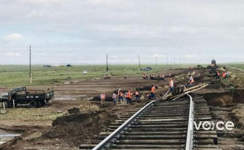 Улаанбаатар-Замын-Үүд чиглэлийн төмөр зам усанд автжээ