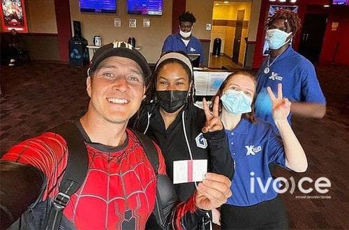 Америк эрэгтэй “Spiderman:No Way Home” киног 292 удаа үзэж рекорд тогтоожээ