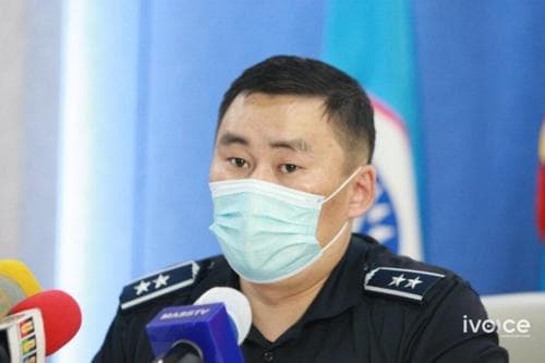 Амиа алдсан хосын хүүхдүүд асран хамгаалагчдаа очсон