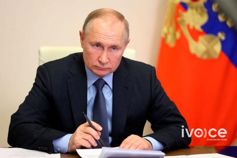 Оросын бүс нутгийн удирдлагуудад “ерөнхийлөгч” нэр хэрэглэхийг хориглох хуульд Путин гарын үсэг зуржээ