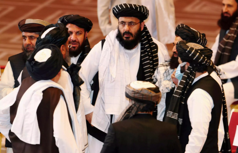 Талибанчууд төрийн албан хаагч эрэгтэйчүүдийг сахал ургуулахыг шаарджээ