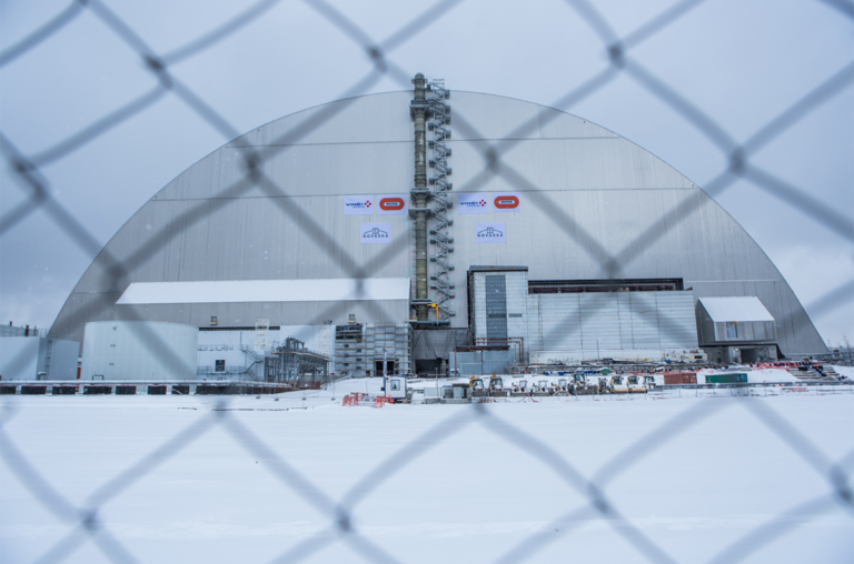 Цацраг бодисын хольцтой бөмбөг хийх материал Чернобылийн хяналтын лабораториос алдагджээ