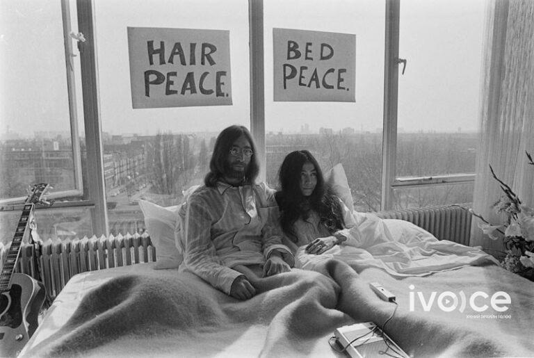 ЭНЭ ӨДӨР: Алдарт Жон Леннон, Йоко Оно нар Амстердамын Хилтон зочид буудалд “Орон дээрх энх тайван” зургаа авахуулжээ