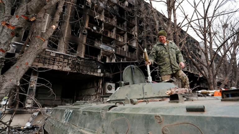 ОХУ: Мариуполь хотод 1000 гаруй Украин цэрэг бууж өгсөн