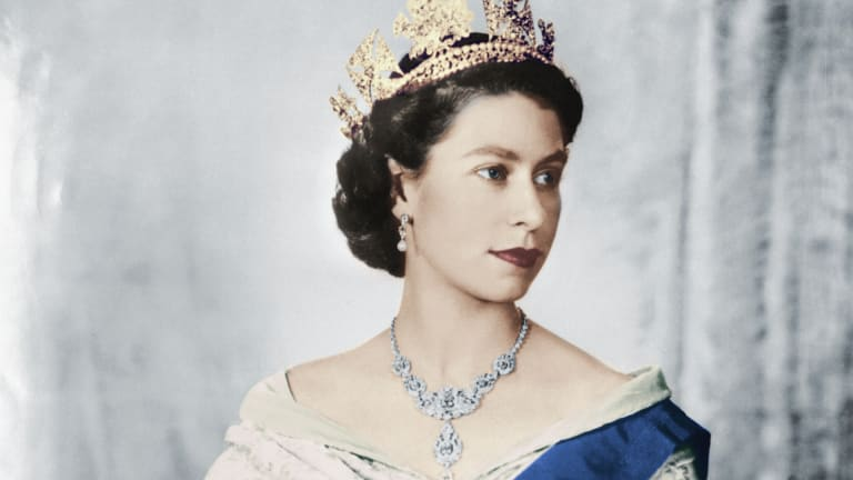 Одоо амьдарч буй 10 хүн тутамын 9 нь Элизабетыг Хатан хаан байх үед төржээ