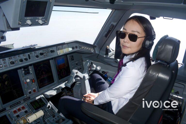 Х.Энхжин Монгол Улсдаа тийрэлтэт агаарын хөлгийн анхны эмэгтэй нисгэгч боллоо