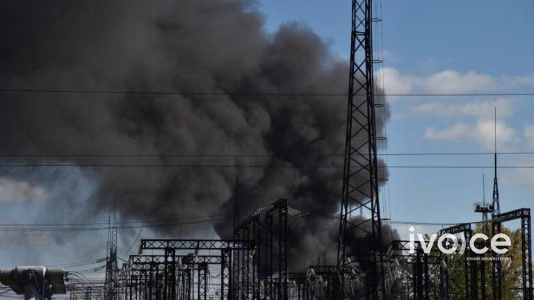 Украины эрчим хүчний станцуудын 30 хувь нь сүйрч, улс даяар цахилгаангүй боллоо