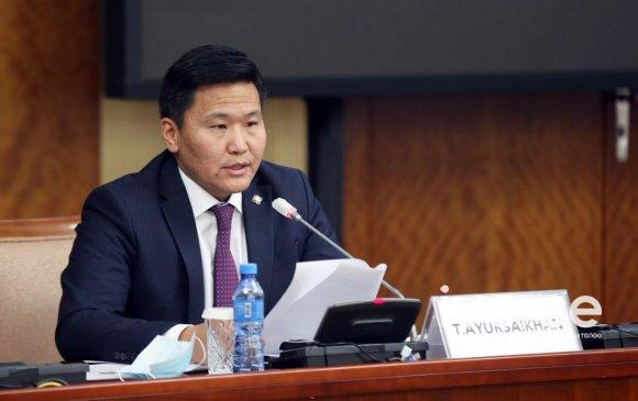Т.Аюурсайхан: Монгол банкны удирдлагууд НДС-ын мөнгөний оронд хураагдсан гурван үл хөдлөхөд өөрсдөө амьдарч байна