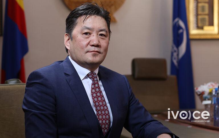 Монголбанкны Ерөнхийлөгч Б.Лхагвасүрэнг яллагдагчаар татжээ