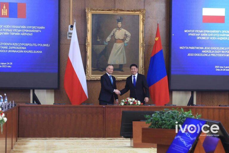 Монгол Улсын Ерөнхийлөгч У.Хүрэлсүх, БНПУ-ын Ерөнхийлөгч Анджей Дуда нар албан ёсны хэлэлцээ хийв