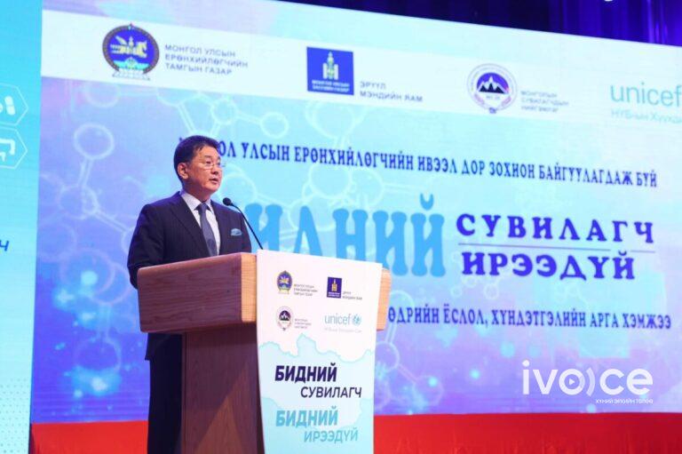 Монгол Улсын Ерөнхийлөгч У.Хүрэлсүх сувилагчдад баярын мэндчилгээ дэвшүүлэв