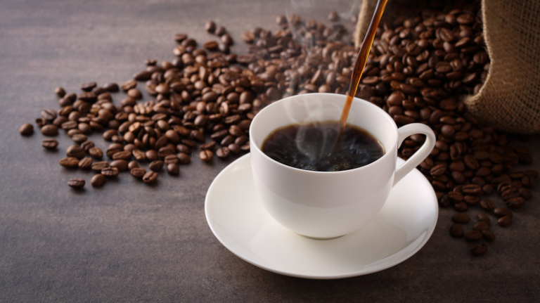 1500 долларын үнэтэй кофе зардаг кафе
