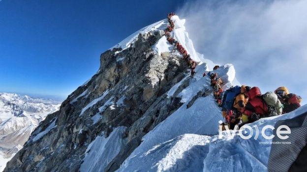 Эверестэд гацсан Монгол тамирчин эмэгтэйг эсэн мэнд аварчээ