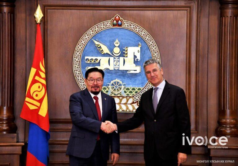 УИХ-ын дарга Г.Занданшатар Люксембург дахь Монгол Улсын Өргөмжит консул Филиппе Кахенийг хүлээн авч уулзлаа