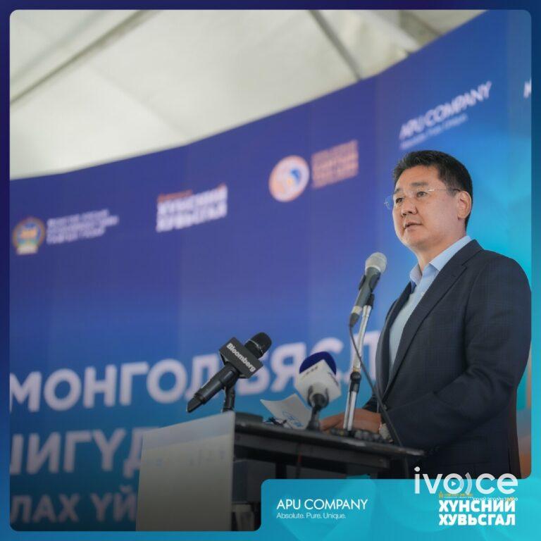 “Монгол бяслаг, Шигүдэри” урлах үйлдвэрт Монгол Улсын Ерөнхийлөгч Ухнаагийн Хүрэлсүх зочиллоо