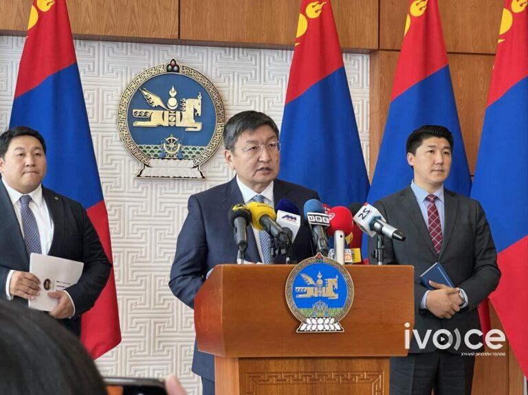 Монгол Улсын Ерөнхийлөгчийг хятадаар ярьсан мэт хуурамч бичлэг хийсэн хүмүүсийг тогтоон, шалгаж байна