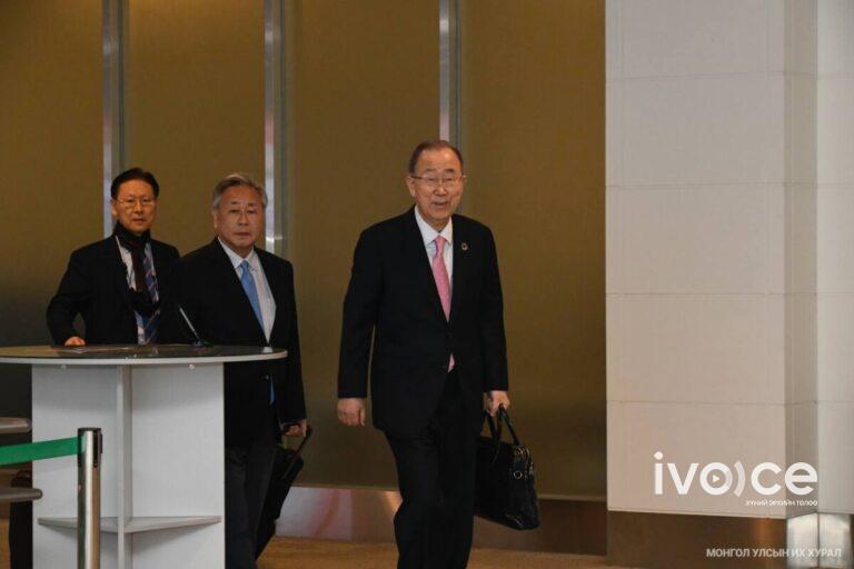 НҮБ-ын найм дахь Ерөнхий нарийн бичгийн дарга Бан Ги Мүн Монголд ирлээ