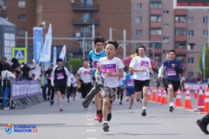 “Улаанбаатар марафон”-д 140 гаруй хүн гэр бүлээрээ гүйхээр бүртгүүлжээ