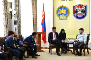 БНФУ-аас Монгол Улсад суугаа Элчин сайд Себастиен Сүрүн тэргүүтэй төлөөлөгчдийг хүлээн авч уулзлаа